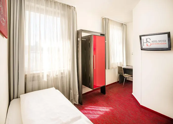 Am Technik Museum מלון